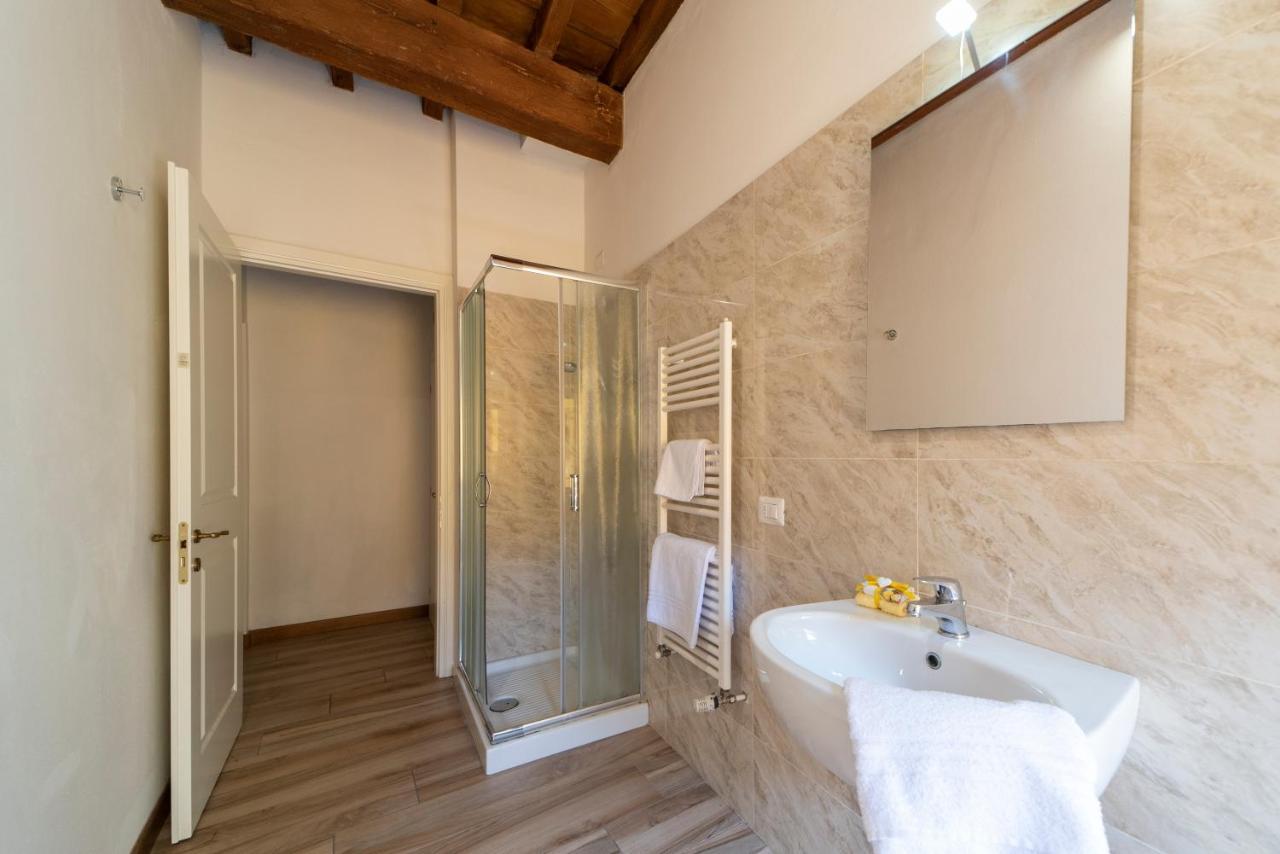 Residenza Santa Croce Apartamento *