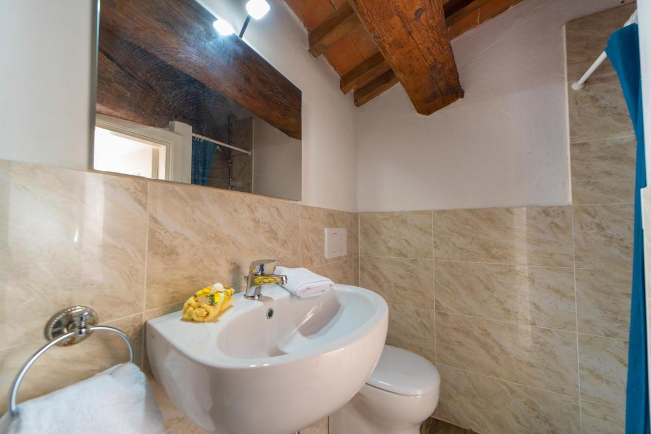 Residenza Santa Croce Apartamento *